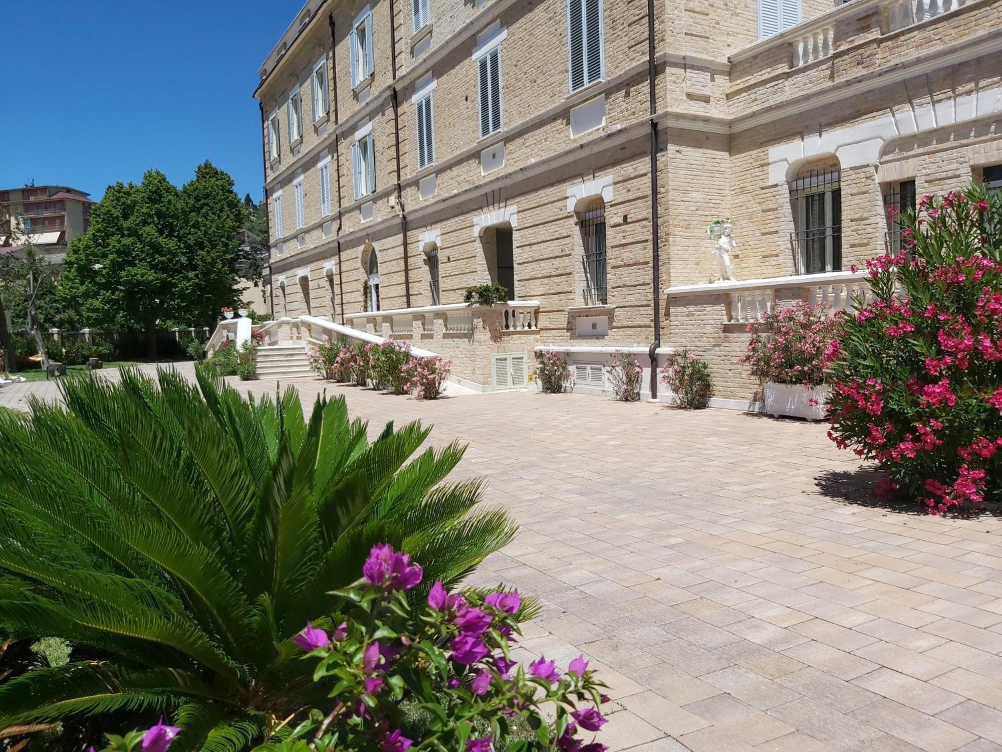 Villa Contessina Cossignano Buitenkant foto